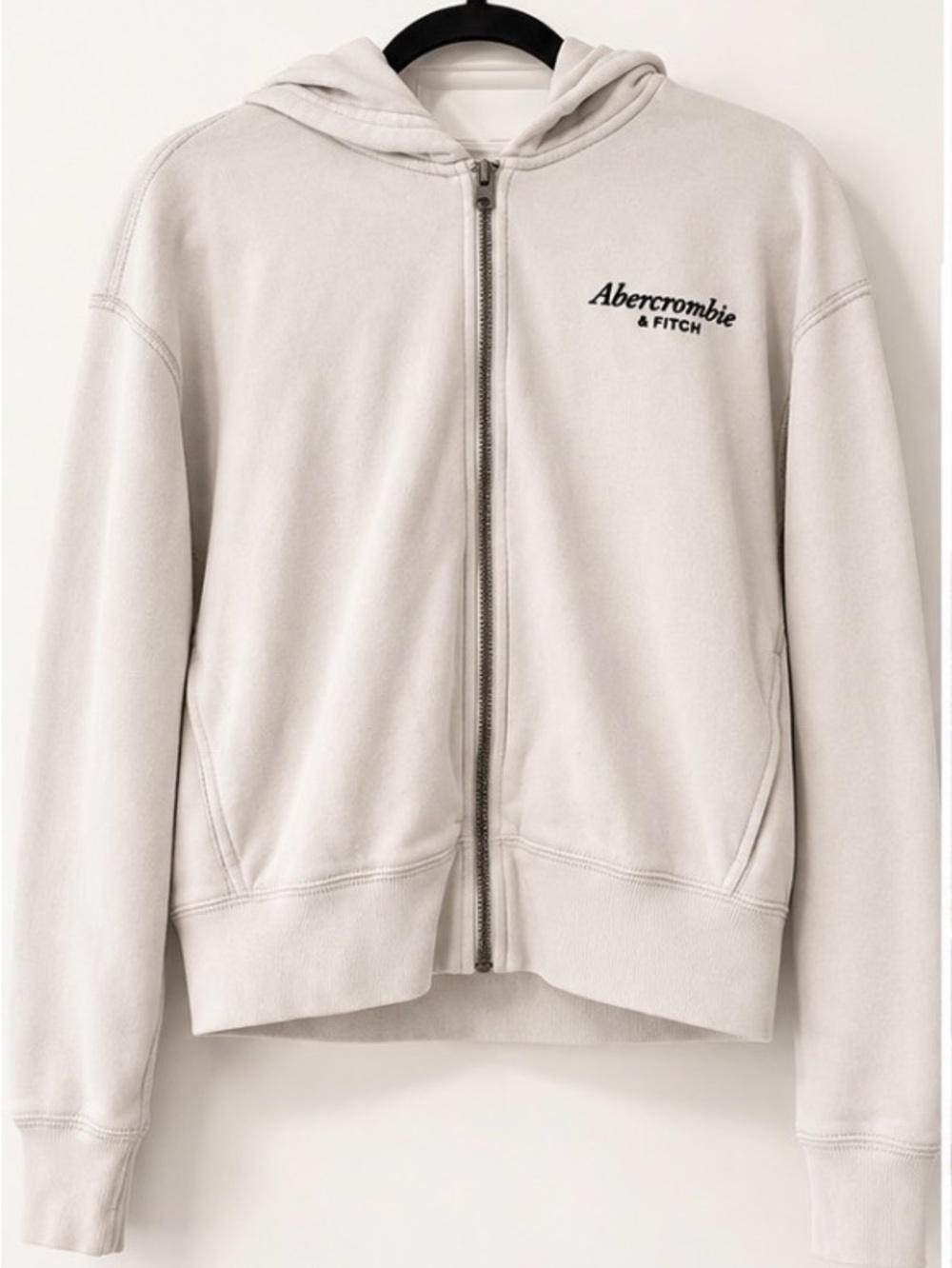 Abercrombie & Fitch Soft AF cropped Zip Hoodie – Women’s Medium
